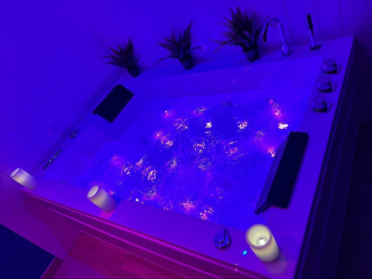 Narbnb - Eden Suite - Jacuzzi - Parking - Clim Narbonne Kültér fotó